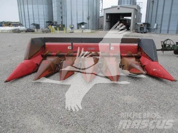 Case IH 1063 Combine harvester heads