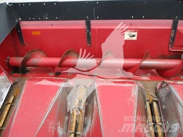 Case IH 1083 Combine harvester heads