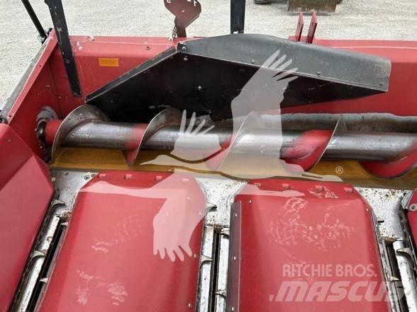 Case IH 1083 Combine harvester heads
