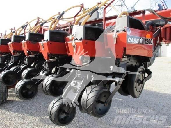 Case IH 1200 Planters