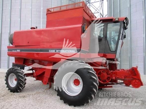 Case IH 1660 Combine harvesters