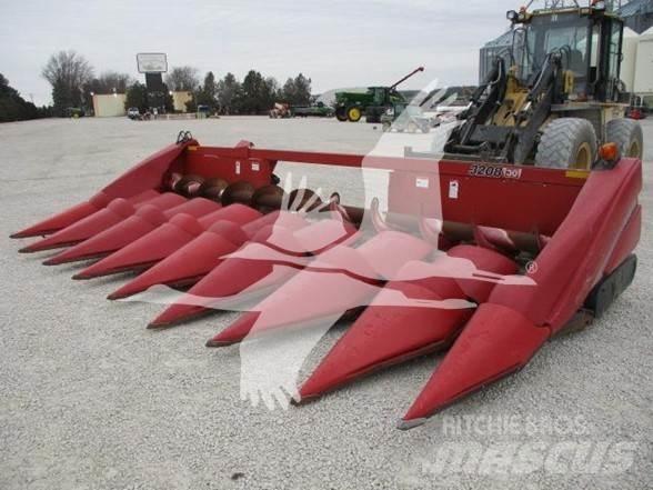 Case IH 3208 Combine harvester heads