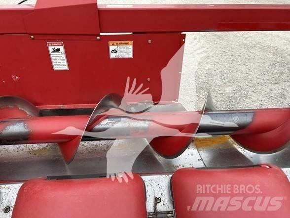 Case IH 3208 Combine harvester heads