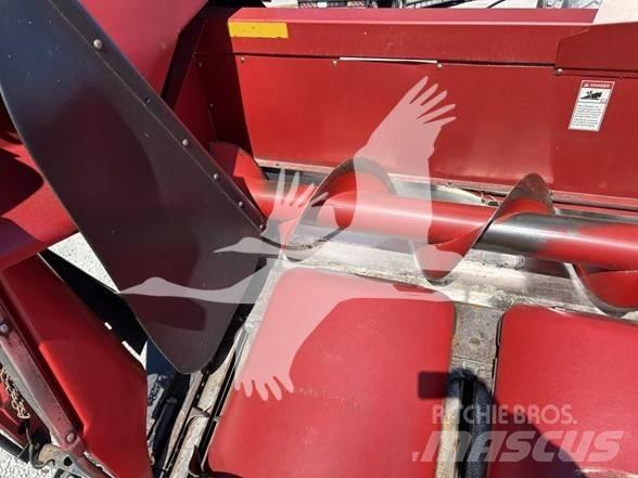 Case IH 3408 Combine harvester heads