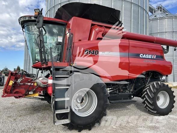 Case IH 5140 Combine harvesters