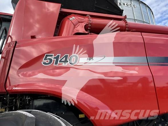 Case IH 5140 Combine harvesters