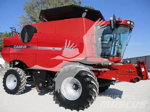 Case IH 7010 Combine harvesters