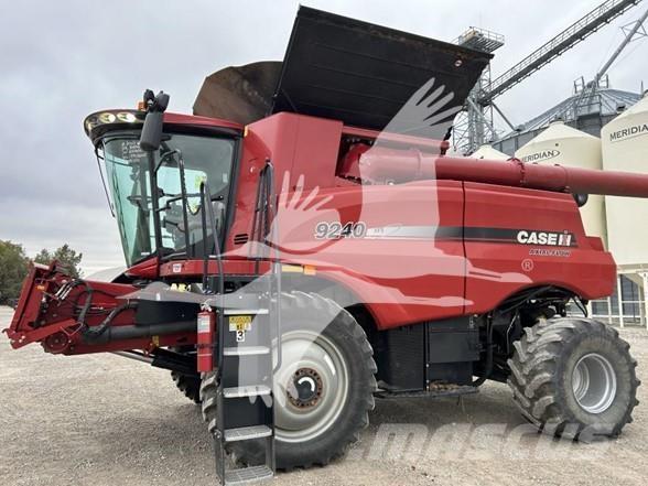 Case IH 9240 Combine harvesters
