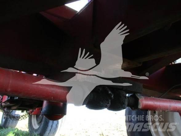 E-Z Trail 500 Grain / Silage Trailers