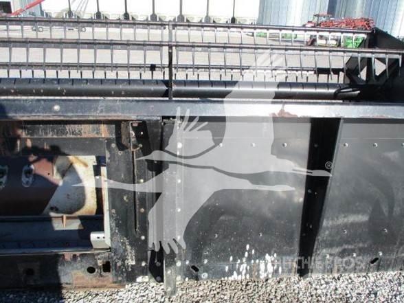 Gleaner 520 Combine harvester heads