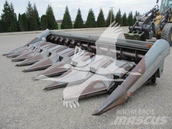 Gleaner 830 Combine harvester heads