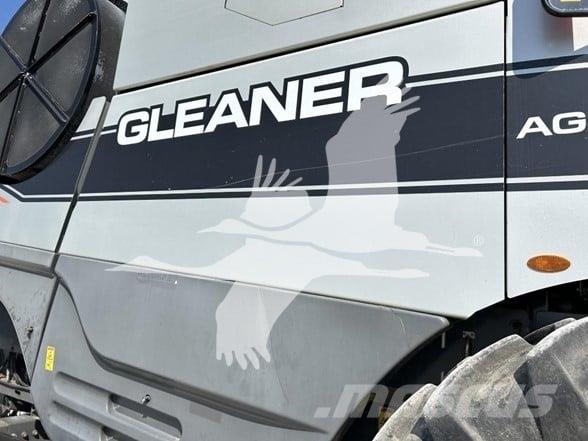 Gleaner A76 Combine harvesters