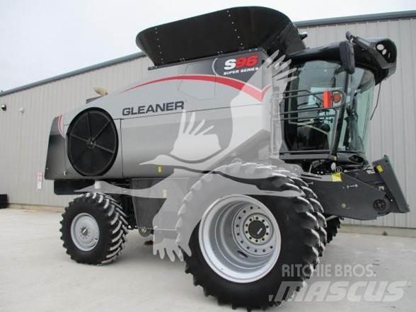Gleaner S96 Combine harvesters