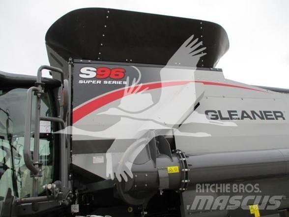 Gleaner S96 Combine harvesters