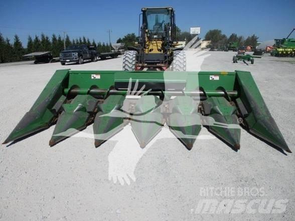 John Deere 643 Combine harvester heads