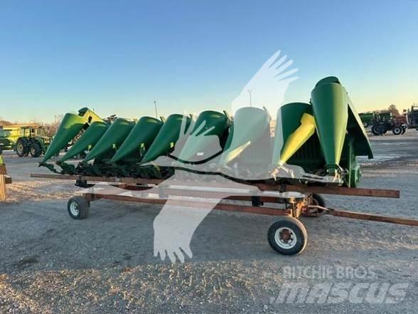 John Deere 893 Combine harvester heads