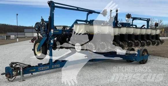 Kinze 3600 Planters