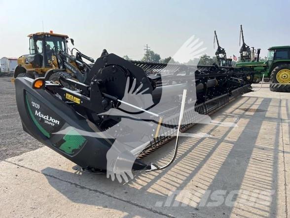 MAC DON FD135 Combine harvester heads