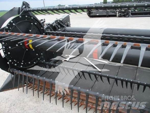 MAC DON FD140 Combine harvester heads
