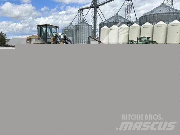 MAC DON FD70 Combine harvester heads