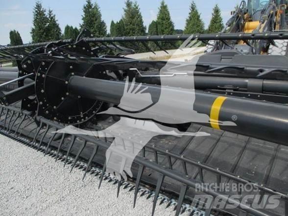 MAC DON FD75 Combine harvester heads