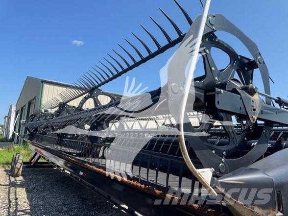 MAC DON FD75S Combine harvester heads