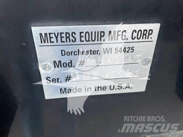 Meyers MS400 Manure spreaders