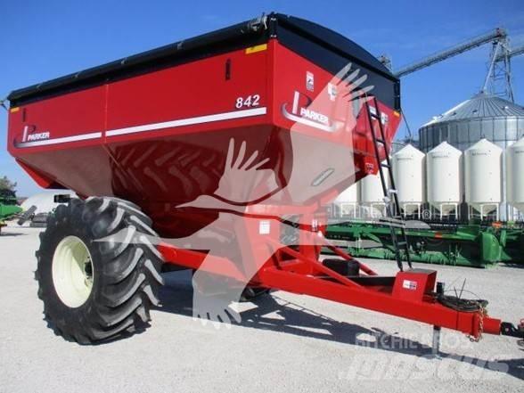 Parker 842 Grain / Silage Trailers
