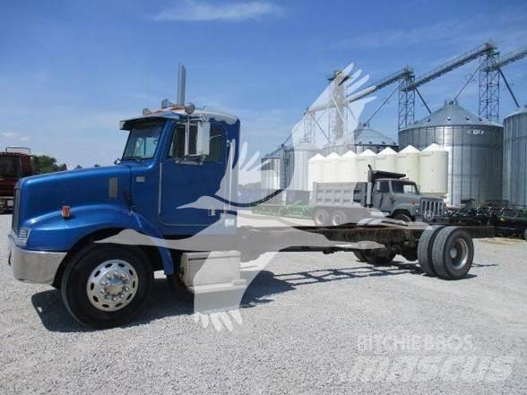 Peterbilt 330 Chassis Cab trucks