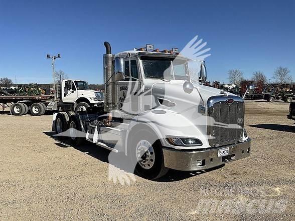Peterbilt 384 Prime Movers