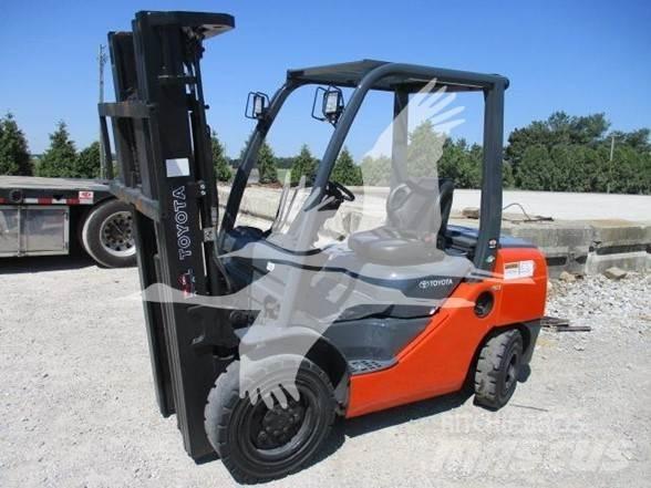 Toyota 8FDU30 Diesel trucks