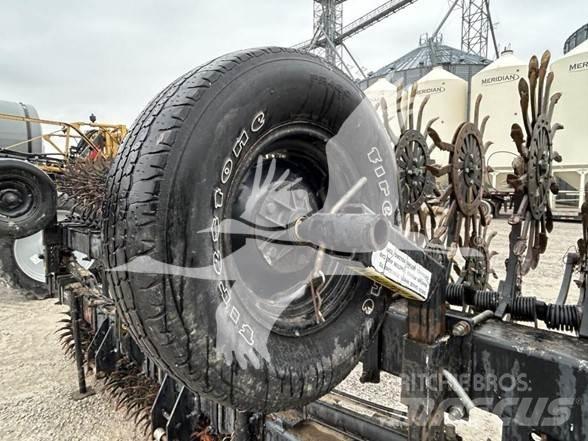 YETTER 3530 Other tillage machines and accessories