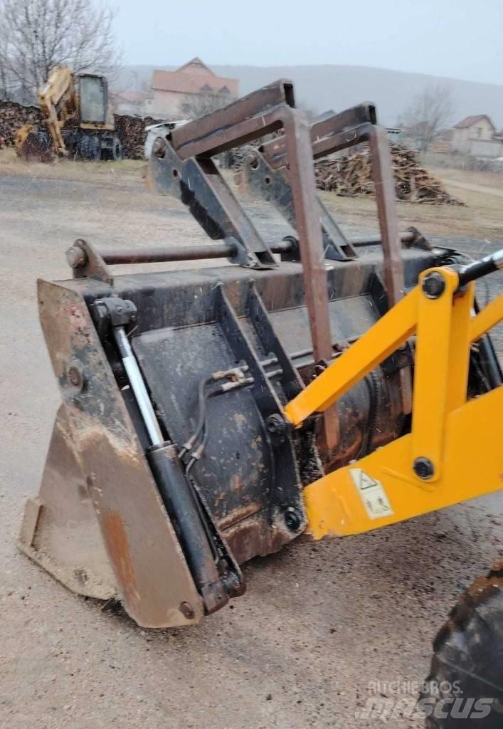 JCB 3 CX Backhoe