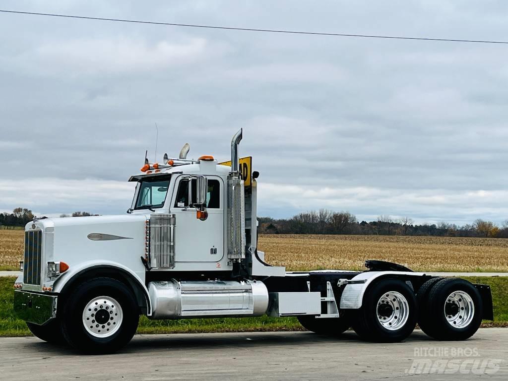 Peterbilt 378 Prime Movers