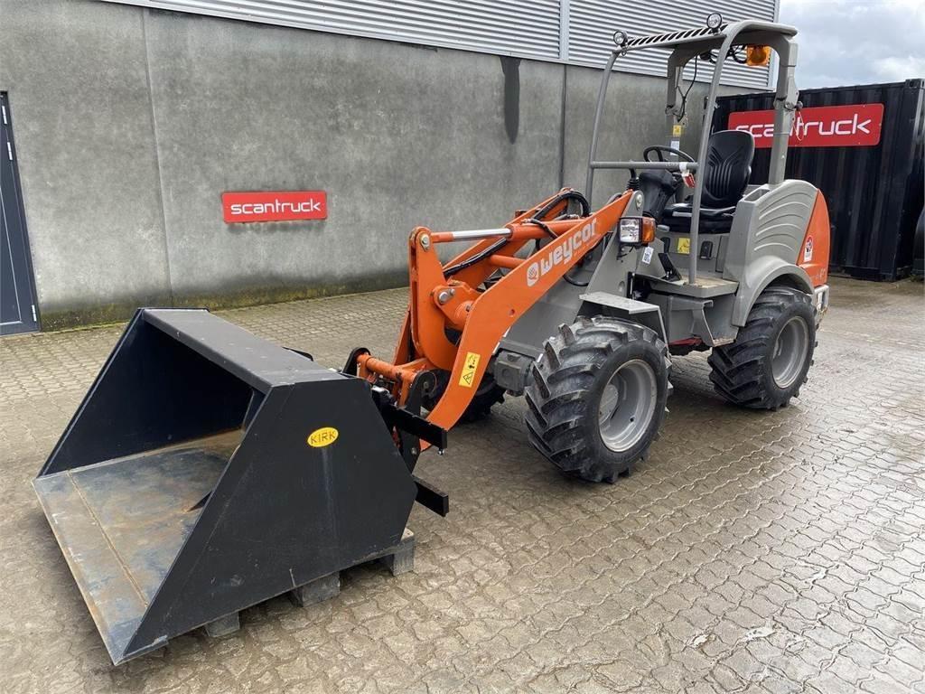 Weycor AR40 Agrar Multi-purpose loaders
