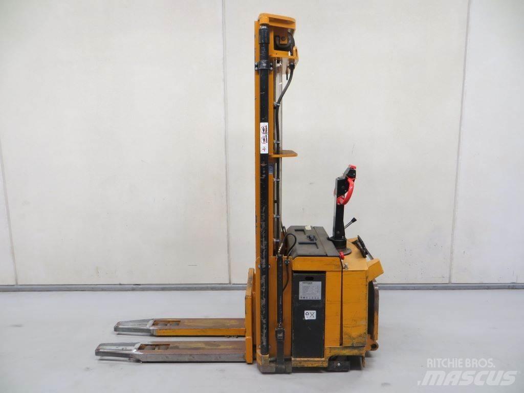 BV S14I FFTL Self propelled stackers