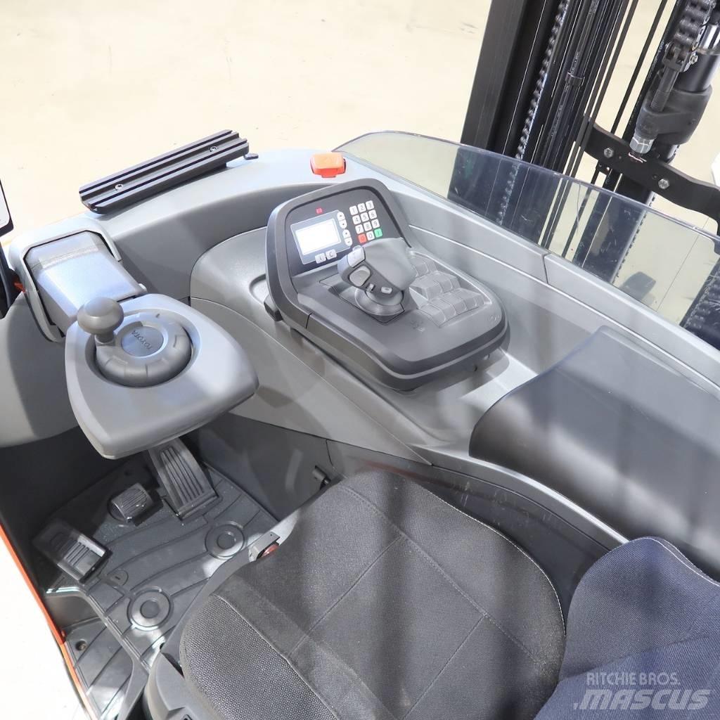 Toyota RRE160H Reach truck
