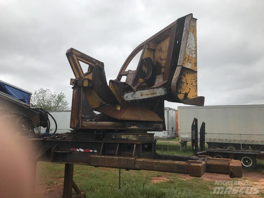 John Deere 437 D Knuckle boom loaders