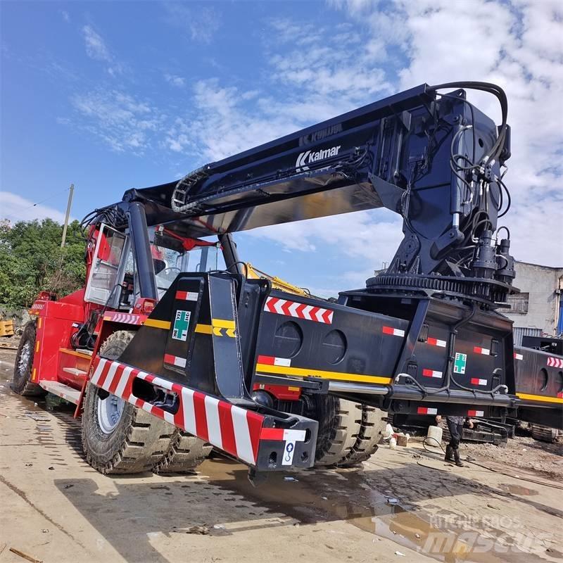 Kalmar DRF 450 Reach stackers