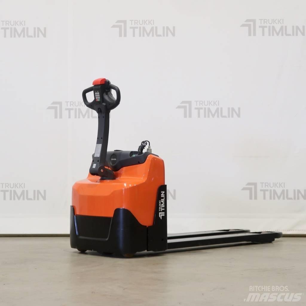 Toyota LWI160 Low lifter