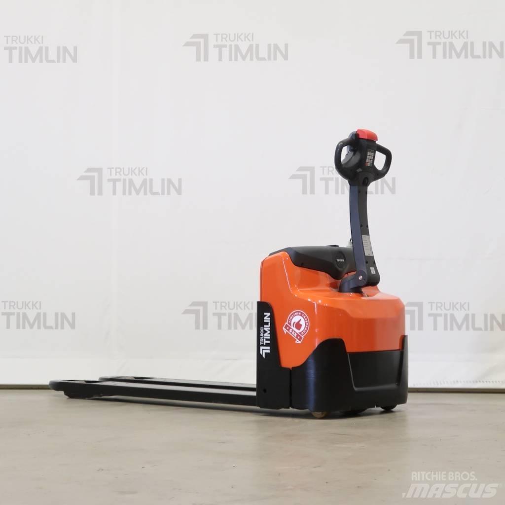 Toyota LWI160 Low lifter