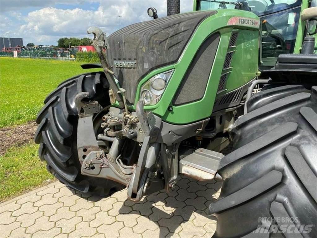 Fendt 724 PROFI Tractors