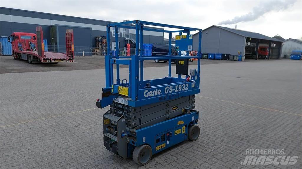 Genie GS1932 Scissor lifts