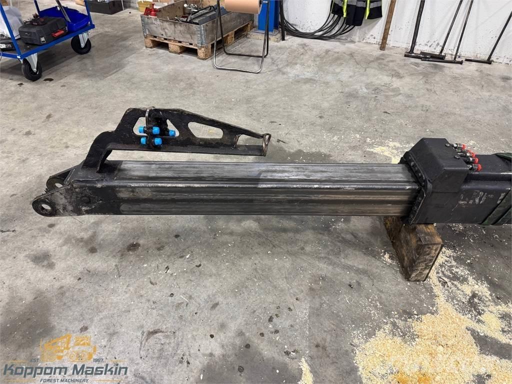 Valmet CRF12 Loader cranes