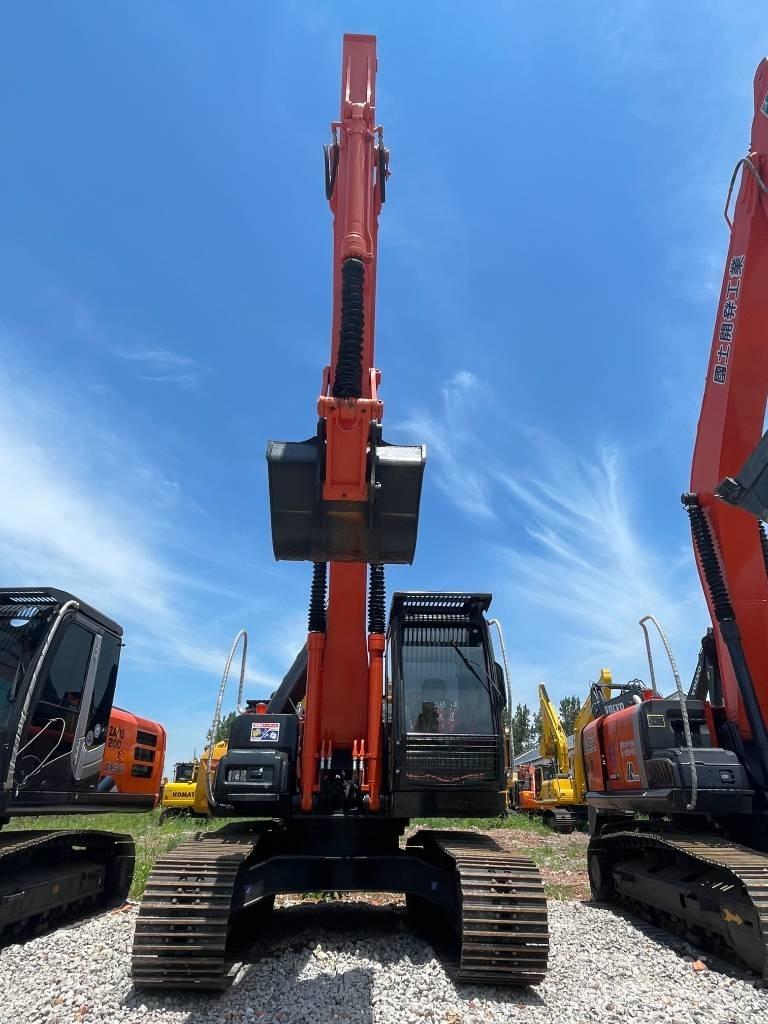 Hitachi ZX 200 Crawler excavators