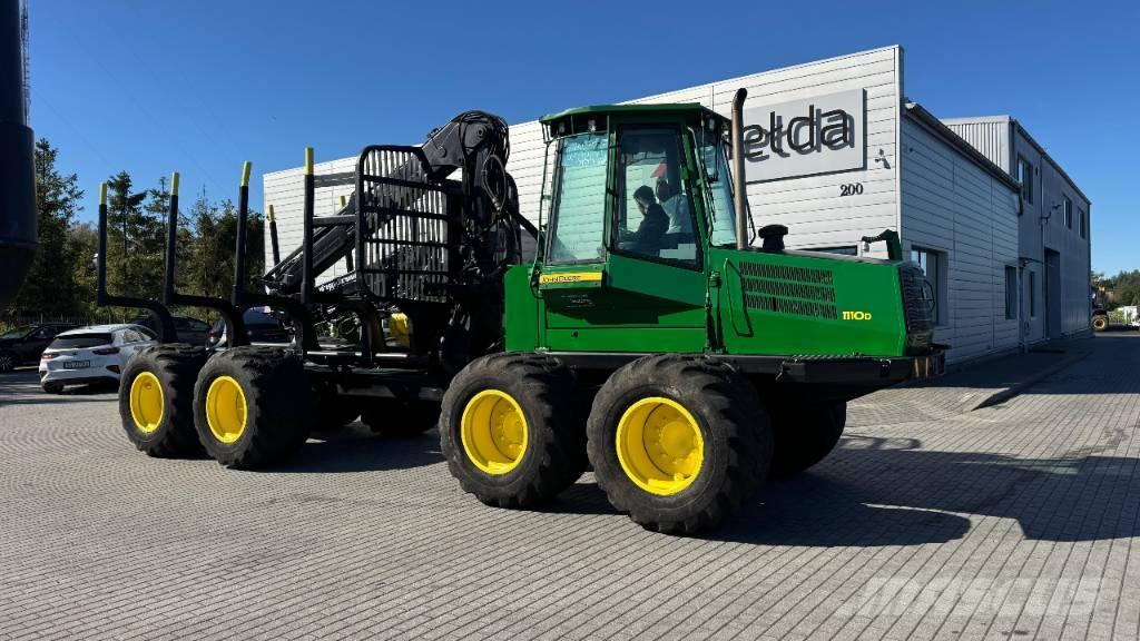 John Deere 1110 D Forwarders