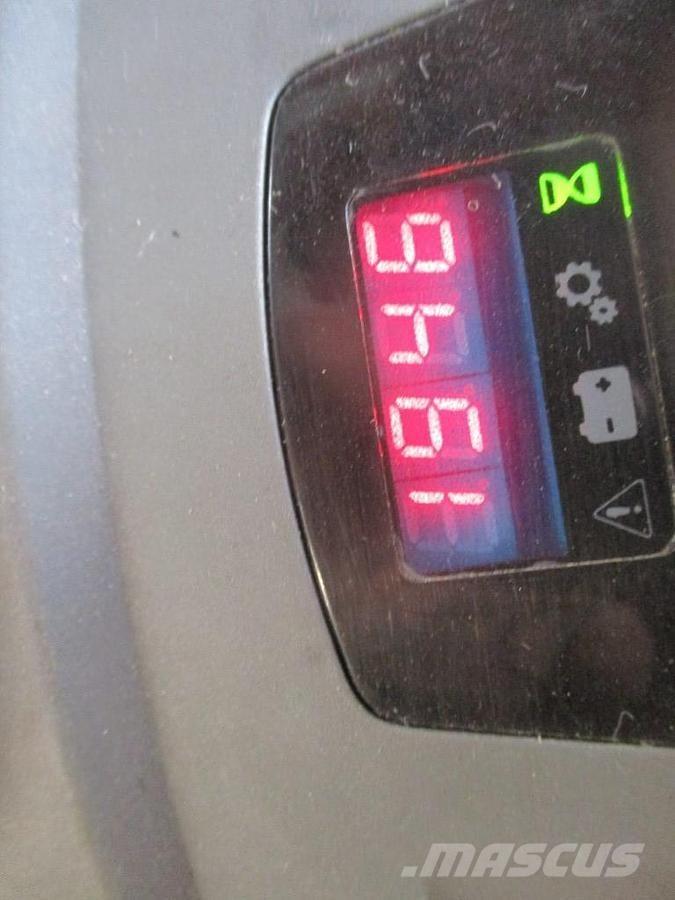 BT LPE200 Low lift with platform