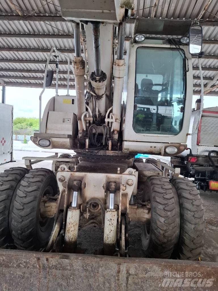 JCB JCB JS 175W Wheeled excavators