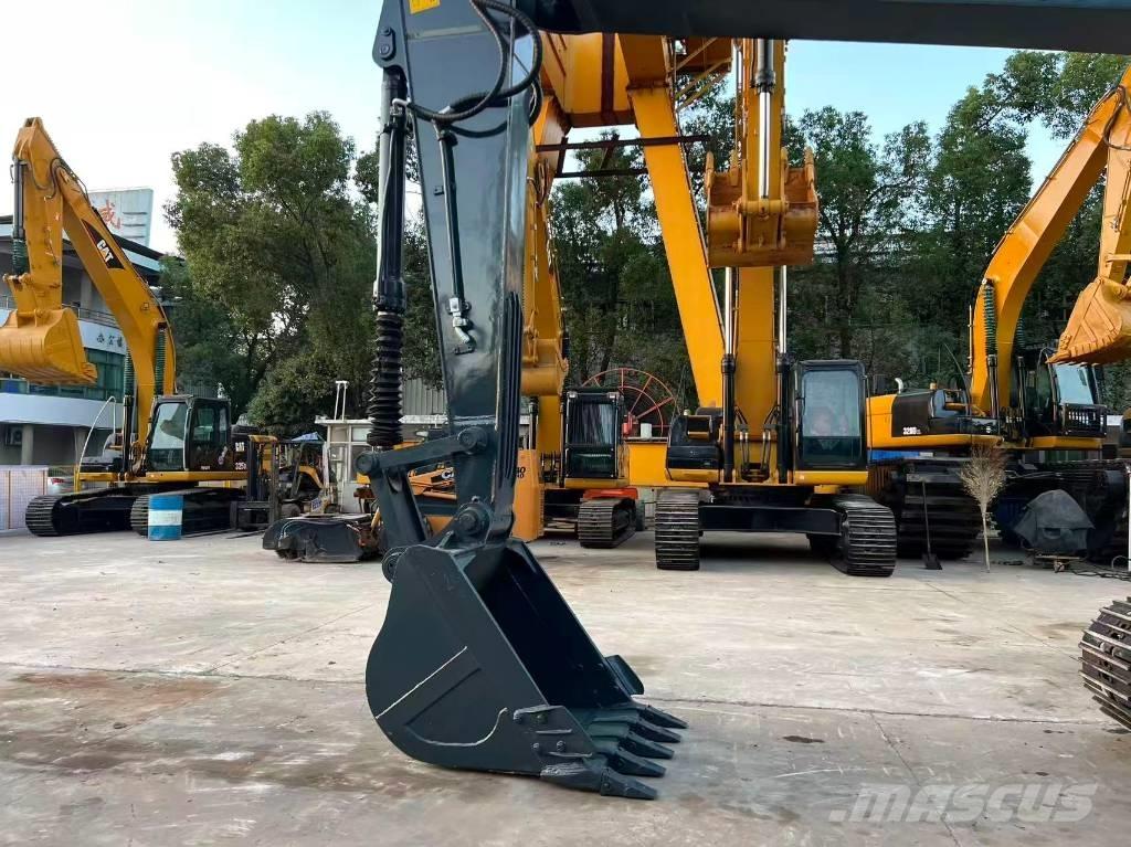 Hyundai R220LC-9S Mini excavators  7t - 12t