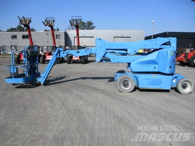 JLG E 400 AJPN (848) Articulated boom lifts